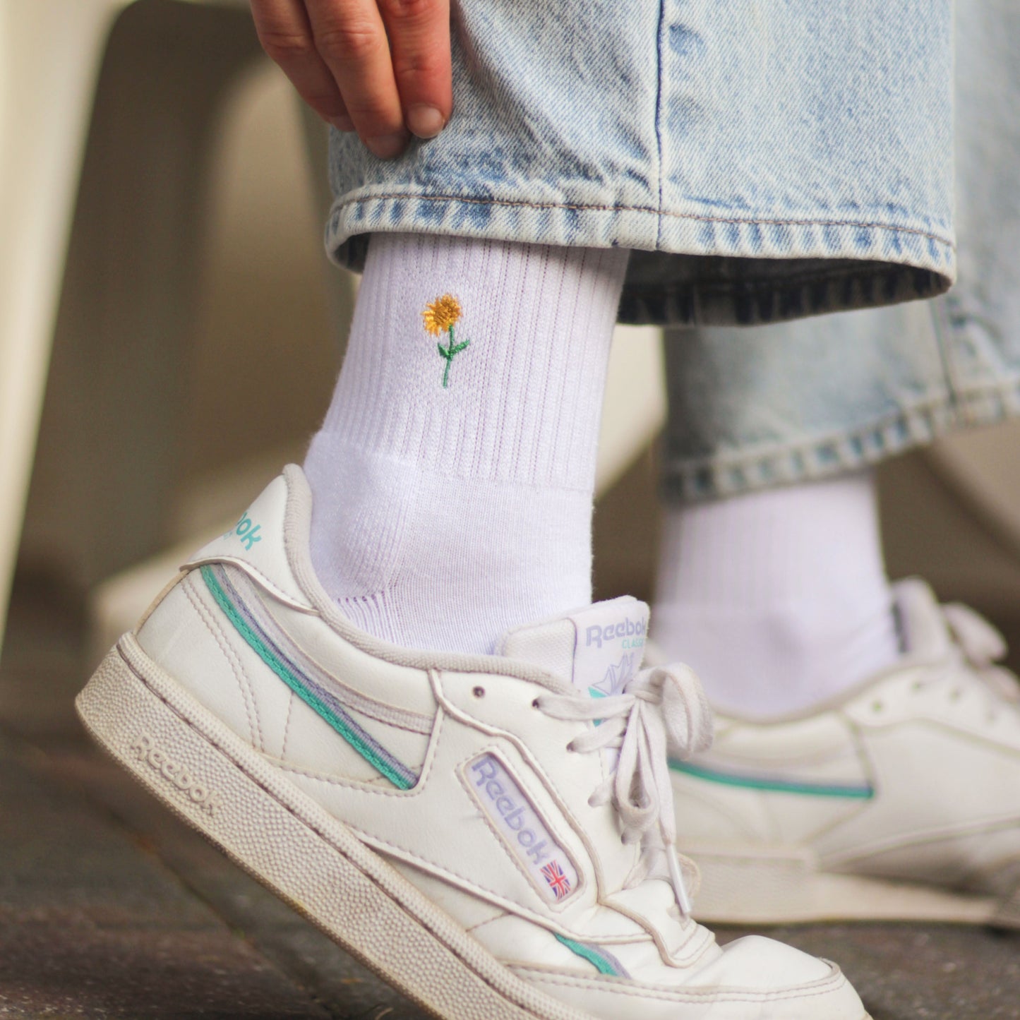 Coole Sneakersocke mit Sonnenblumenstick